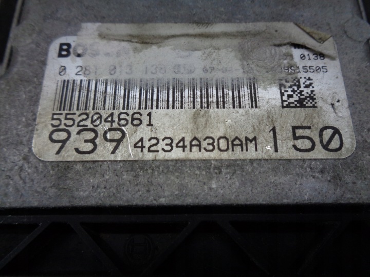 ORDINATEUR CONTACTEUR D'ALLUMAGE FUSIBLE 55204661 ALFA ROMEO 159 1.9 16V JTDM