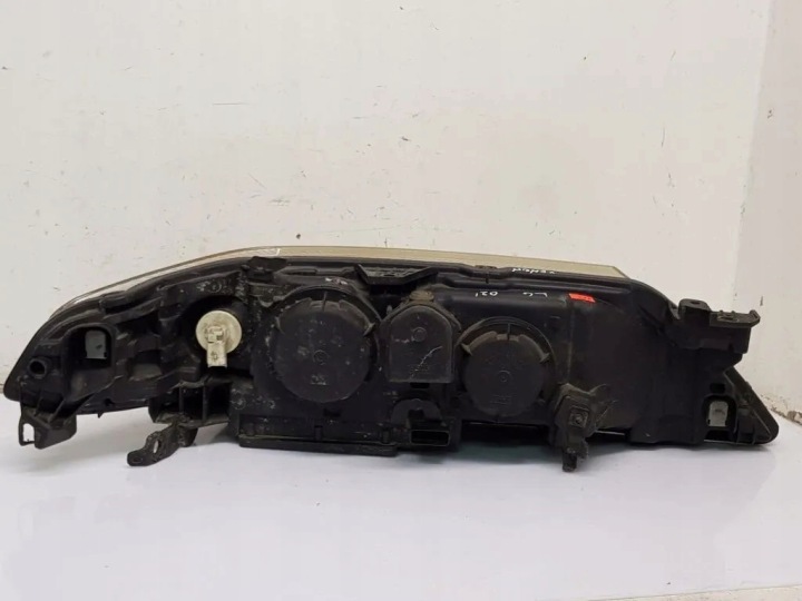 PHARE GAUCHE AVANT RENAULT LAGUNA II (BG0/1_) 8200002465 1.9L DIESEL 88KW