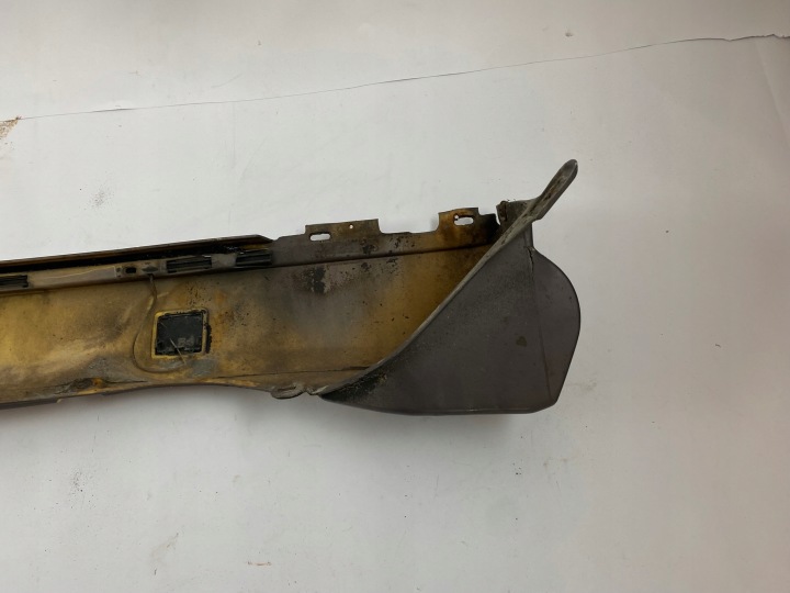 MOULURE SEUIL REVÊTEMENT SEUIL SEUIL GAUCHE GAUCHE MERCEDES W201 190 88 93 R.