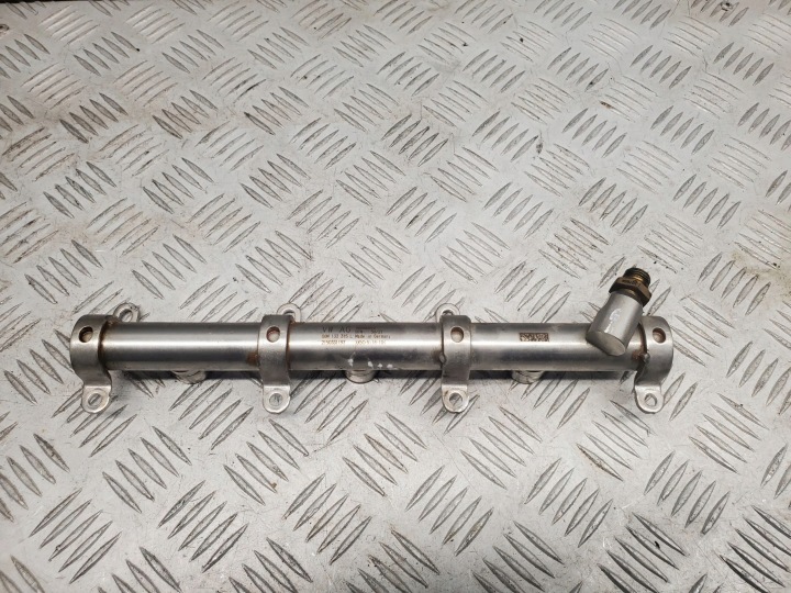 AUDI Q7 4M 06M133315L CONDUITES DE DÉRIVATION CARBURANTS