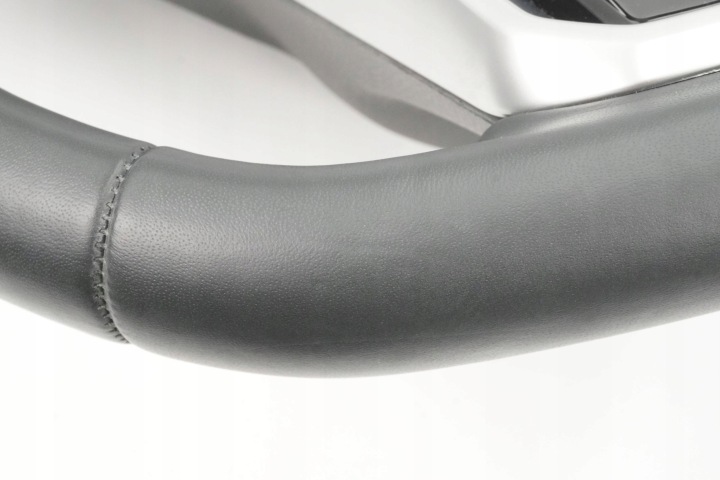 VOLANT CUIR MULTIFONCTIONNELLE VW PASSAT B8 R-LINE 3G0959542B