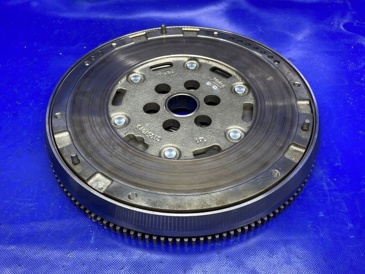 DISQUE COLLIER VOLANT BIMASSE MINI PEUGEOT 508 CITROEN 1.6 THP 5F02 10FJBS