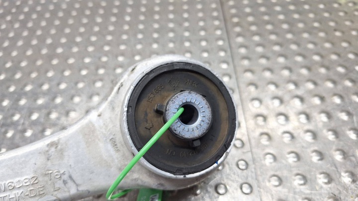 BRAS DE SUSPENSION GAUCHE AVANT INFÉRIEUR 6894661 BMW 3 G20 G21 G22