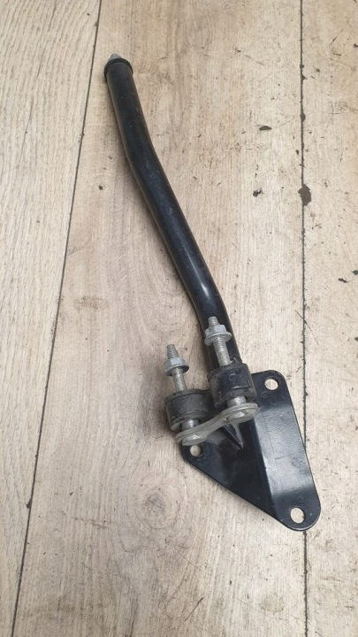 POIGNÉE FIXATION SILENCIEUX HARLEY DAVIDSON V-ROD MUSCLE 65286-09