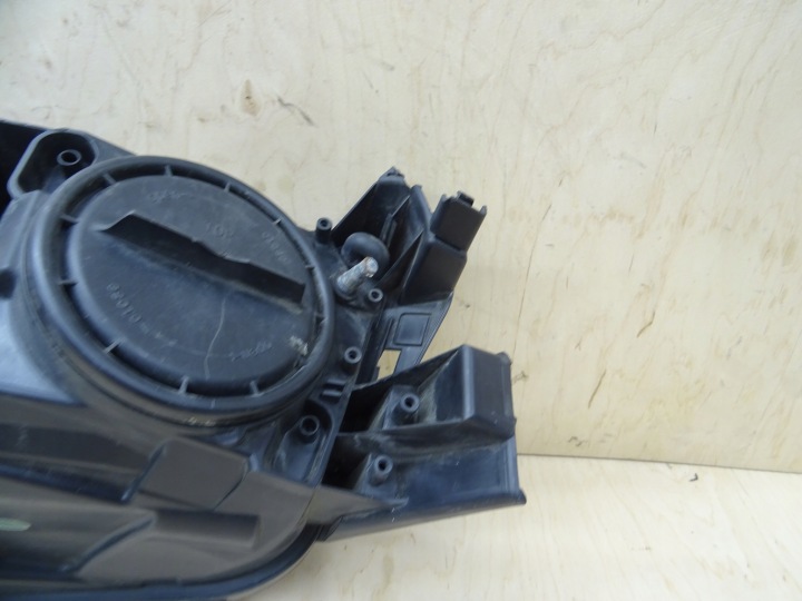 CITROEN C4 PICASSO II PHARE DROIT AVANT AVANT EUROPE 9675974880