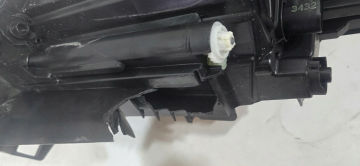 KG-035 PHARE GAUCHE CRYSTAL LED SKODA ENYAQ 5LB941015B