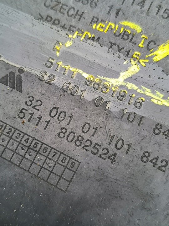 GLISSIÈRE PARE-CHOCS AVANT AVANT CÔTÉ DROITE BMW X1 U11 9881916 LUBUSKIE
