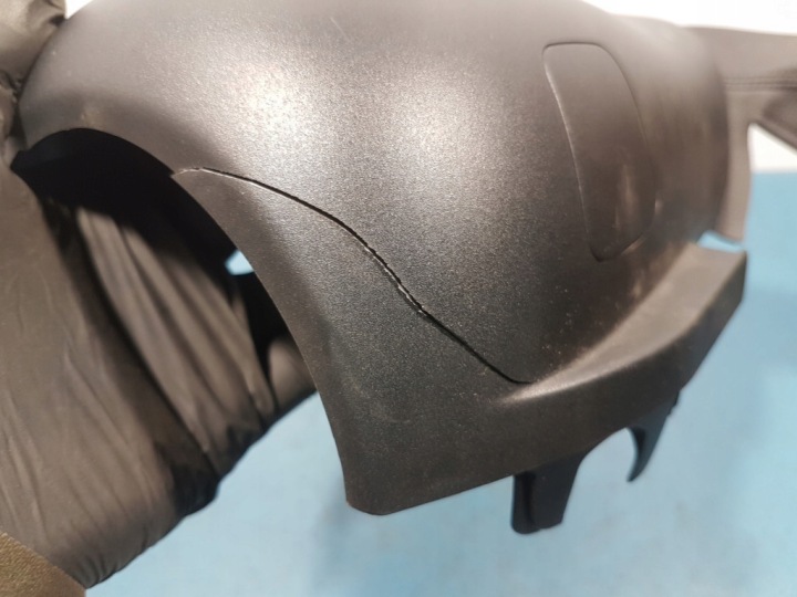 BMW 4 F36 PROTECTION COLONNES SOUS VOLANT 10069241