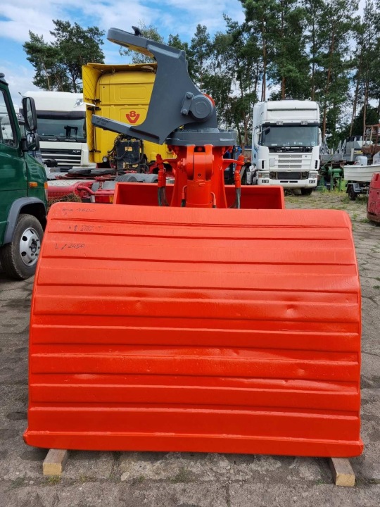SUPPORT HYDRAULIQUE SENNEBOGEN MADE IN ALLEMAGNE