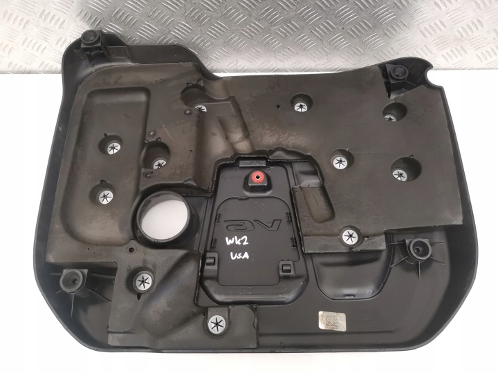 JEEP GRAND CHEROKE WK2 LIFT USA PROTECTION SUR MOTEUR 3.6 ESSENCE 05281383AF