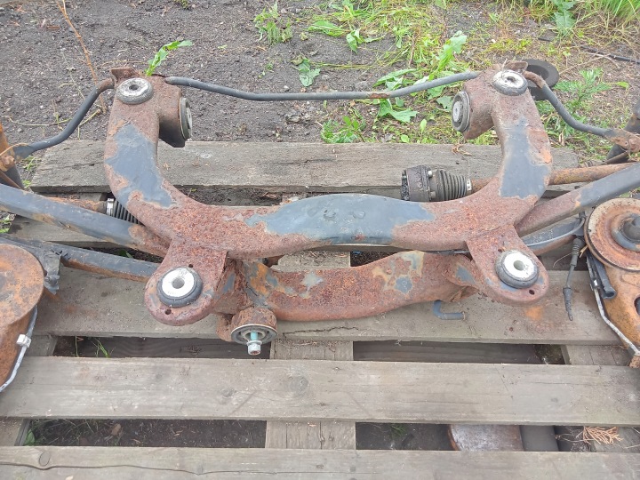 SUSPENSION ARRIÈRE CHÂSSIS POUTRE VW GOLF 4 AUDI A3 8L SKODA QATTRO 4X4
