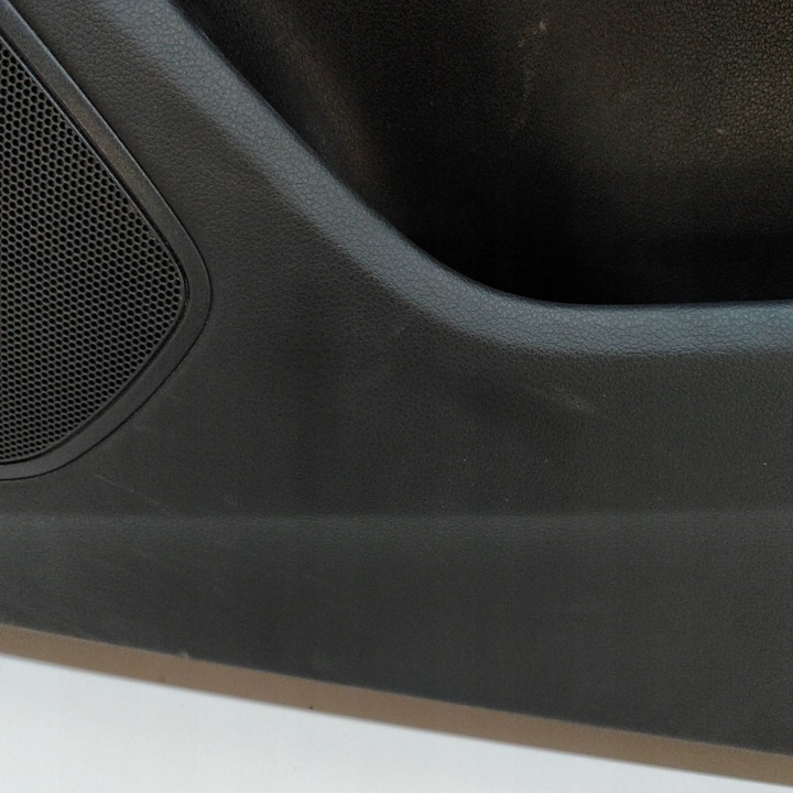 AUDI Q3 8U 2013 DROITE CÔTÉ CARDAN BRODERIE PORTES AVANT
