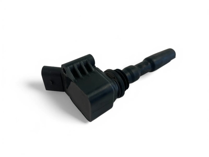 BOBINE ALLUMAGE AUDI A3 (8V1, 8VK) 04E905110B 30000099 2013