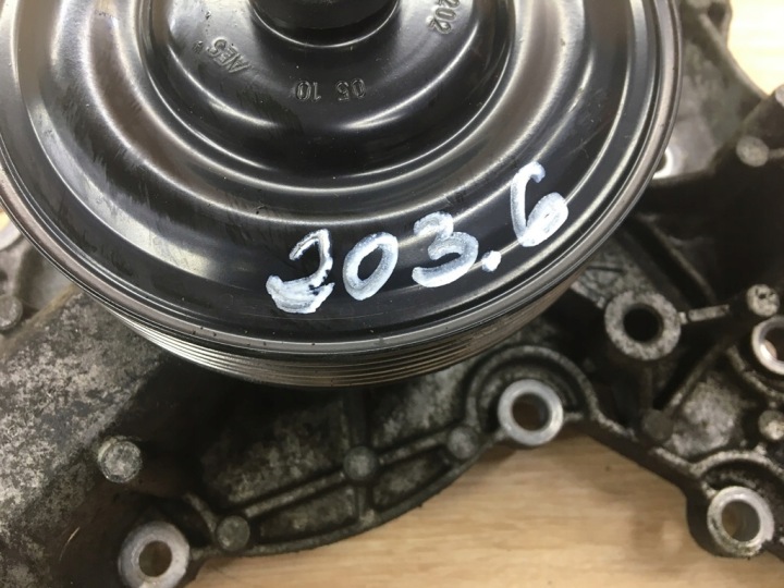 POMPE À EAU MERCEDES 5.5 V8 W221 A2722020510