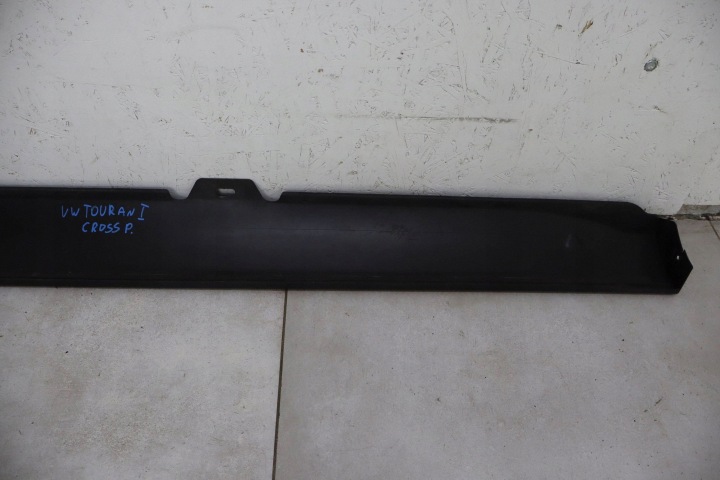 MOULURE REVÊTEMENT PROU SEUIL DROITE VOLKSWAGEN CROSS TOURAN I 1T0853856
