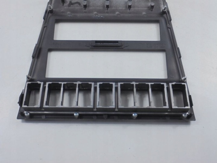 AUDI A8 D2 94-99 CHÂSSIS RADIO CONSOLE 4D0820325