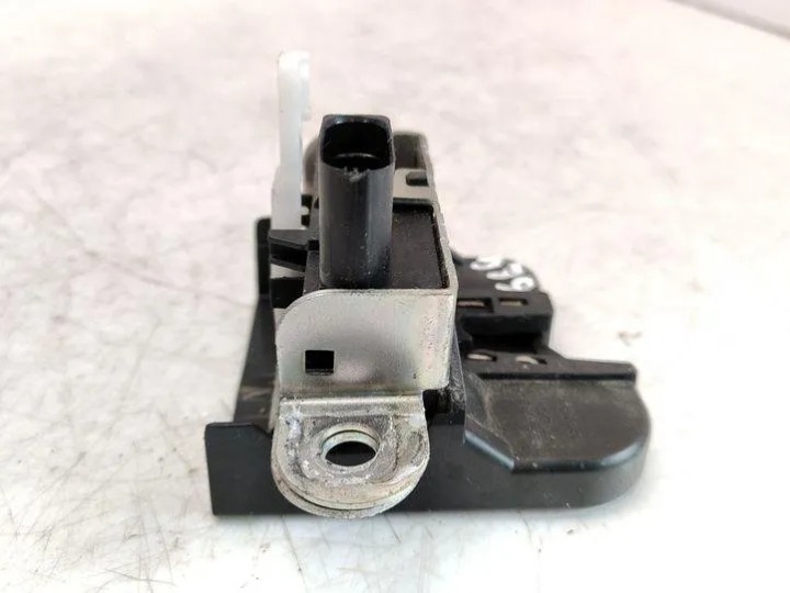 SERRURE COUVERCLES DE COFFRE COUVERCLES DE COFFRE VW UP (121, 122, BL1, BL2) 1S0827505E 1.0L GASOLINE