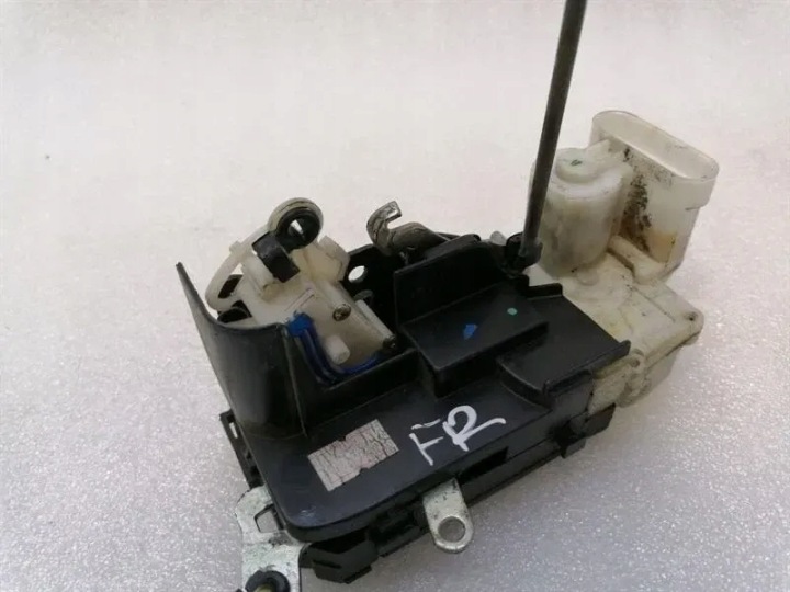 BENTLEY ARNAGE T AVANT RIGHT DOOR LOCK PP21232PD