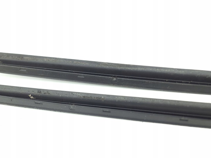 AUDI A4 S4 B9 2019 USZCZELKA/PRZESLONA VITRES AVANT 8W0854327C