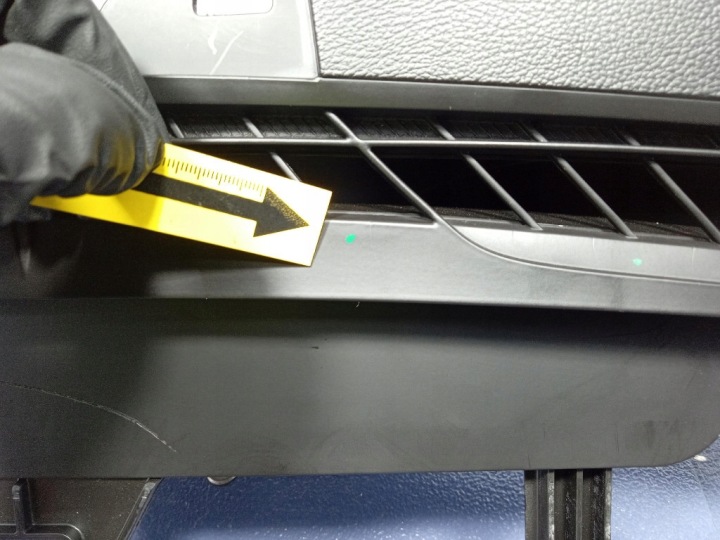 OPEL ZAFIRA C III LIFT 2016- PROTECTION DOUBLURE DE PASSAGE DE ROUE TABLEAU DE BORD INSTRUMENTATION 13293504