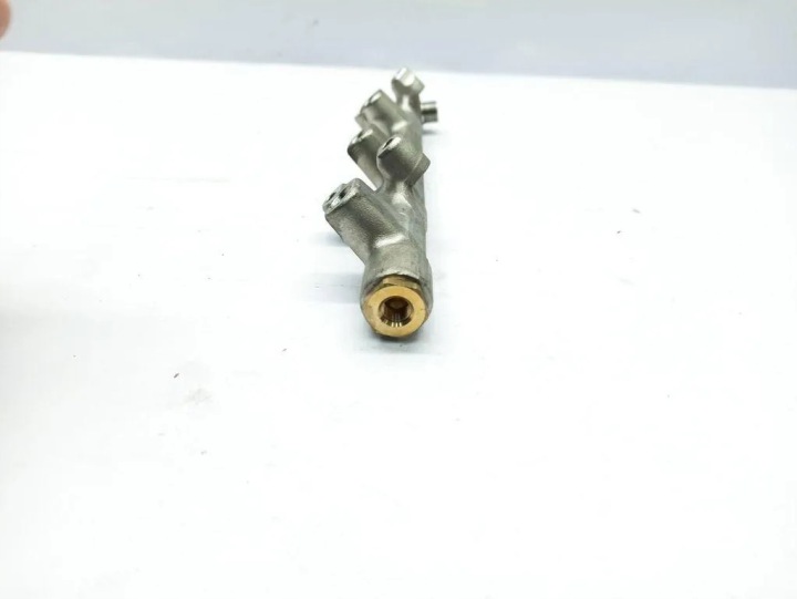MOULURE INJECTION AUDI A1 SPORTBACK (GBA) 05C133320A 1.0L GASOLINE 85KW 2024