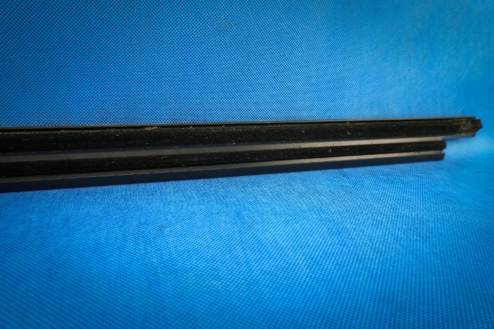 MOULURE CHROMÉE PORTES AUDI RS7 4G8 4G8853764F 1L1