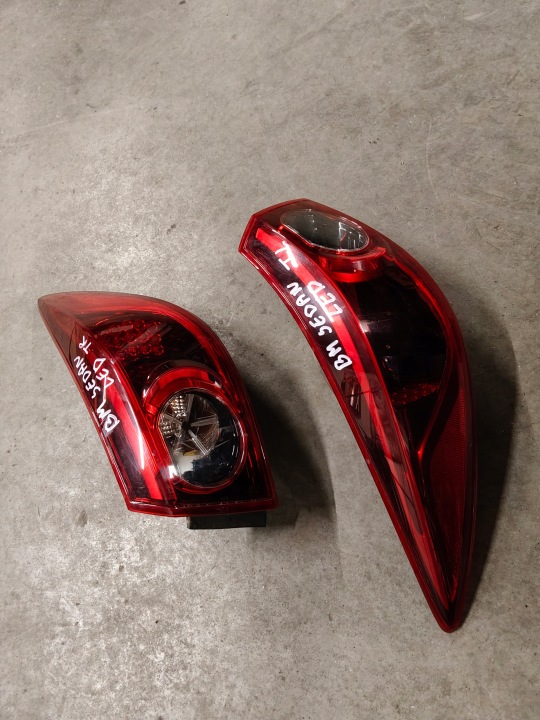 MAZDA 3 BM BERLINE PHARE ARRIÈRE LED GAUCHE DROITE EUROPE ORIGINAL 13-17