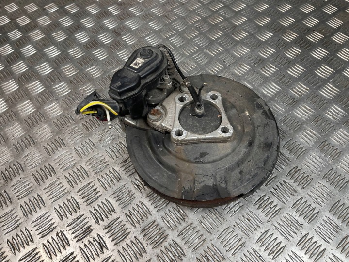 MOYEU ROUES ARRIÈRE GAUCHE CÔTÉ RENAULT ZOE 441653570R