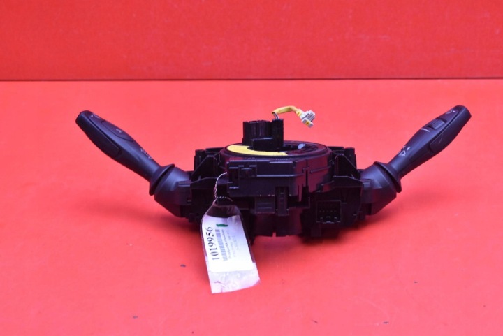 COMMUTATEUR COMPOSITE ARAIGNÉE 8A6T-13N064-GD FORD FIESTA MK7 3D HAYON 08-17