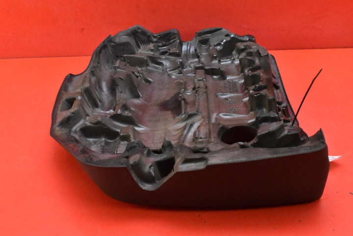 PROTECTION MOTEUR SUPÉRIEURE 31338076 VOLVO V40 2 II 2.0 D4 190 KM 12-16