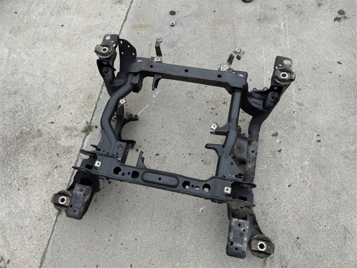 BANC CHÂSSIS CHÂSSIS SOUS MOTEUR AVANT 4X4 4MATIC MERCEDES GLE W166