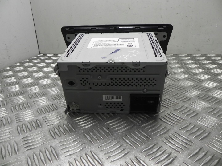 RADIO AVEC ODTWARZACZEM CD ŠKODA RAPID 2014 5J0035161E