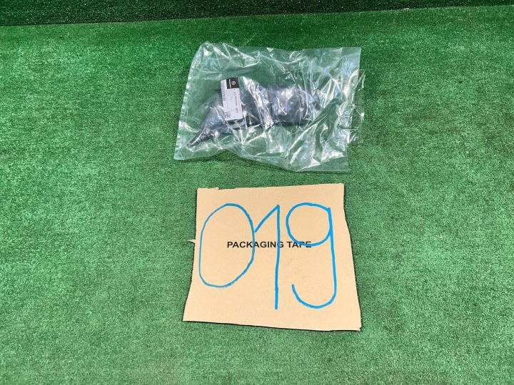 MERCEDES SPRINTER W910 MOULURE SUR AILE GAUCHE AVANT A9106907901