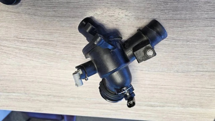 CHÂSSIS THERMOSTAT MERCEDES W212 2.2 CDI 651 862034295 TS