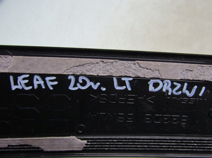 LEAF II 20R MOULURE PORTES GAUCHE ARRIÈRE GAUCHE ARRIÈRE ARRIÈRE REVÊTEMENT 822D35SK1A