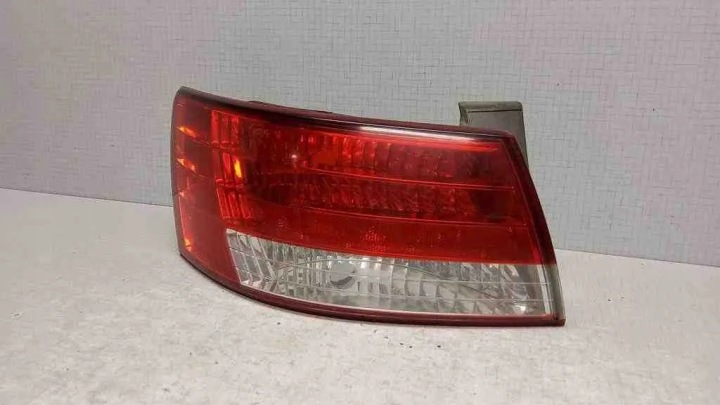 PHARE GAUCHE ARRIÈRE HYUNDAI SONATA V (NF) 924013K0 2.36L GASOLINE 119KW 2005