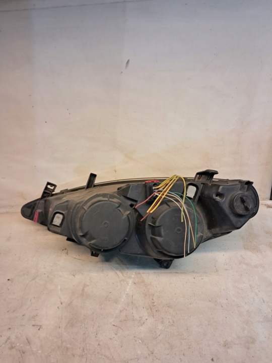 PHARE PROJECTEUR DROIT AVANT PEUGEOT 307 9641615680