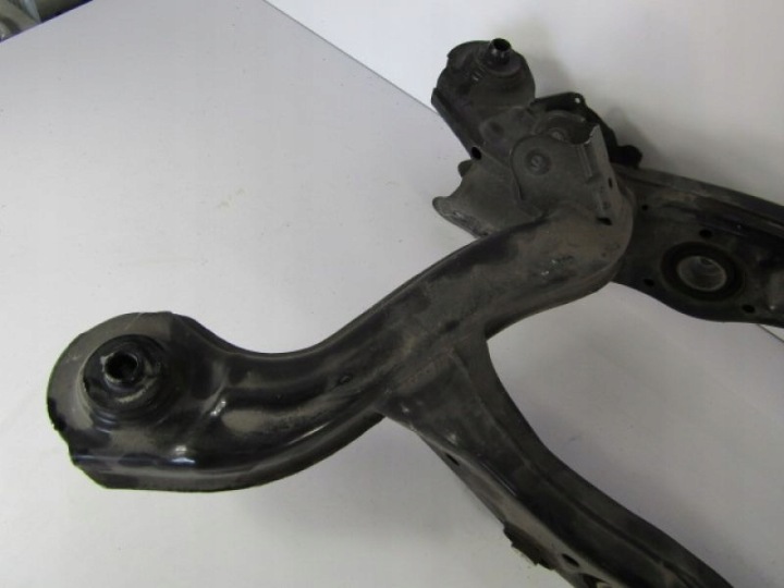 MERCEDES W177 POUTRE CHÂSSIS SUSPENSIONS ARRIÈRE 4MATIC