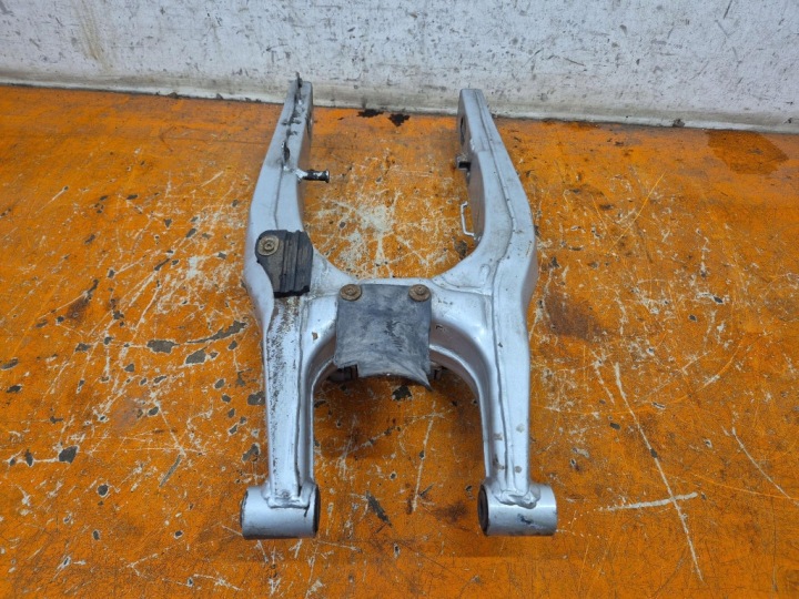 APRILIA PEGASO 650 92-09 BRAS DE SUSPENSION SUSPENSIONS ARRIÈRE ARRIÈRE