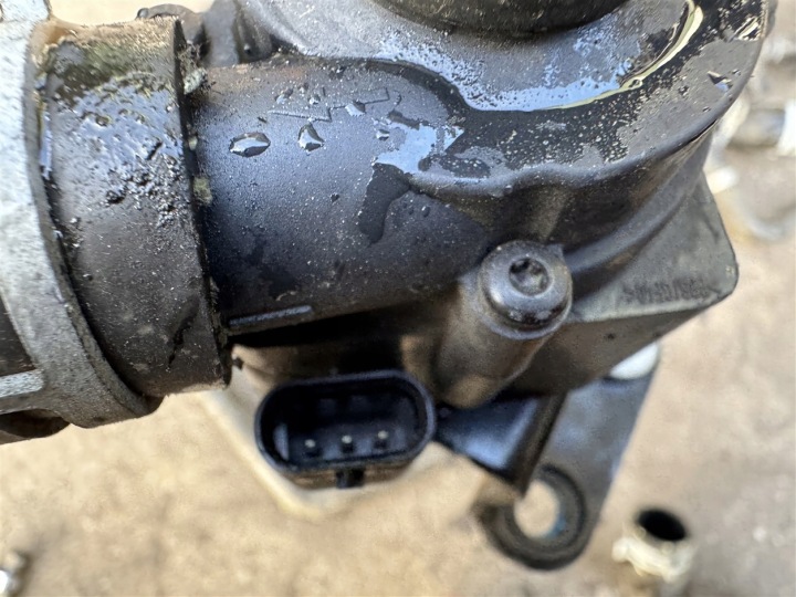 TUYAU DE DÉRIVATION CONDUITES DE DÉRIVATION TUBES POMPE CIRCULATION EAU FORD KUGA MK2 LIFT 1.5 ECOBOOST