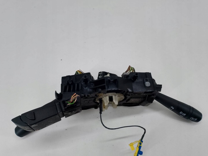 COMMUTATEUR COMPOSITE DACIA DOKKER 681728631R 1.5 DCI