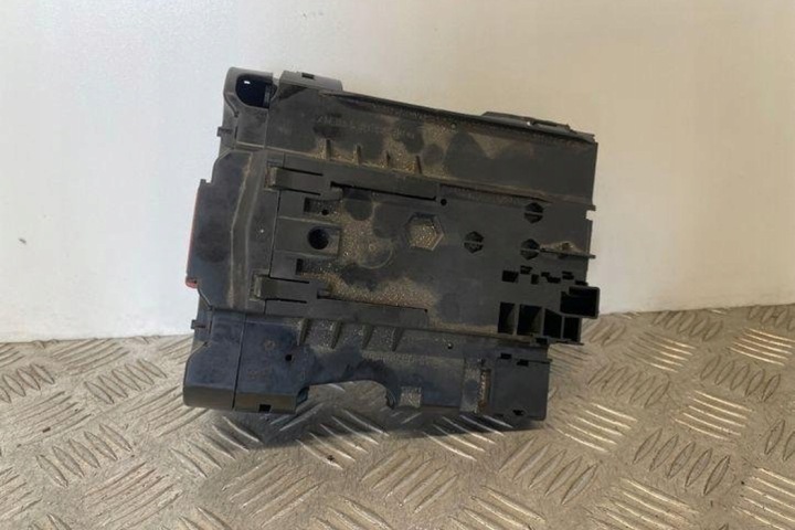 BOÎTE DISTRIBUTION TENSION MERCEDES-BENZ C (W204) A0035420019 2.2L