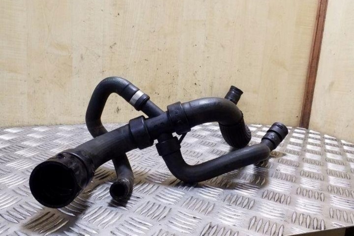 TUYAU REFROIDISSEMENT VOLVO S60 I BG918286GA 2.0L DIESEL 120KW 2010