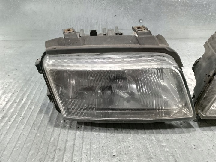 PHARES AVANT ENSEMBLE AUDI A4 B5 8D0941003E 8D0941004E