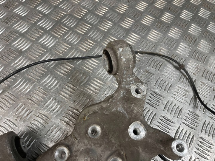 MOYEU ROUES ARRIÈRE ARRIÈRE CÔTÉ DROITE MERCEDES-BENZ CLA C117 W117 A2460406