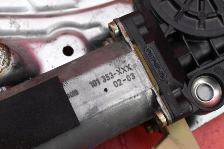 ÉLÉVATEUR VITRES GAUCHE AVANT EUROPE 101353-XXX VOLVO S60 1 I 00-04