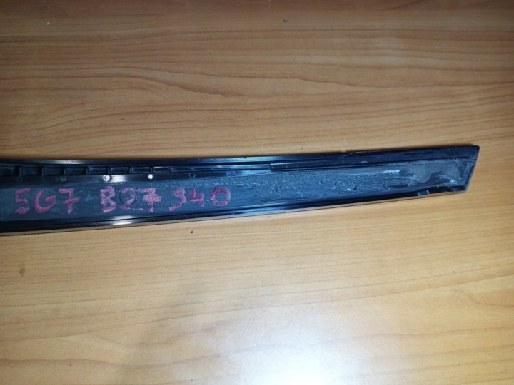 VW GOLF VIII 8 19R- SPOILER COUVERCLES DE COFFRE DROIT ARRIÈRE ARRIÈRE MOULURE DROITE 5H9827940B