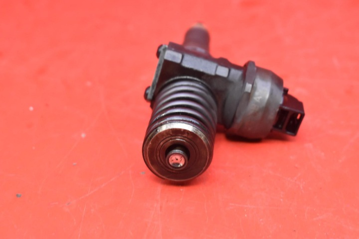 INJECTEUR INJECTEUR DE POMPE 038130073AG 0414720215 VW GOLF 5 V 1.9 TDI 105 KM 03-09