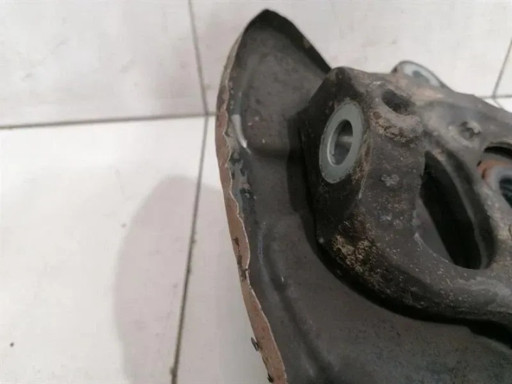 MERCEDES G63 W463A AVANT HUB A4633320000 WHEEL BEARING HOUSING