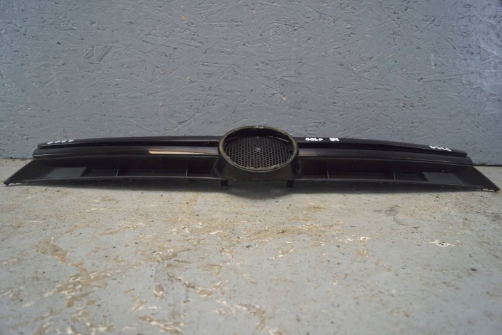 VW GOLF VI GRILLE CALANDRE (G328)